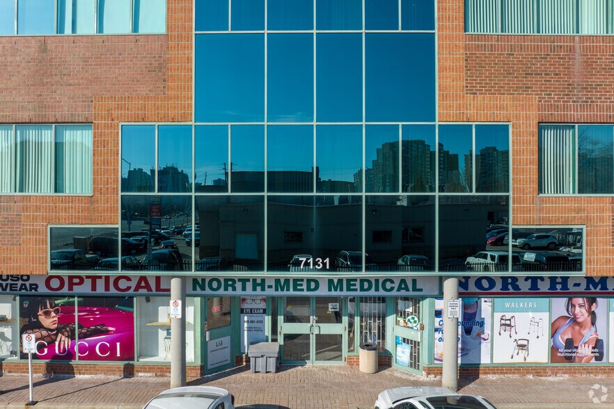 More Photos Of 7131 Bathurst St, Vaughan Medical For Lease