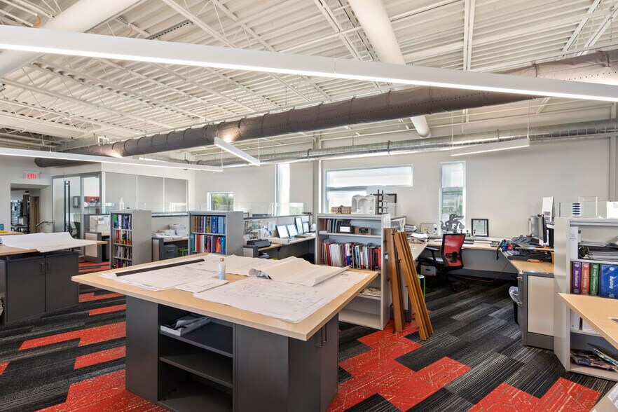 More Photos Of 2714 Dr Martin Luther King St, Saint Petersburg Office For Lease