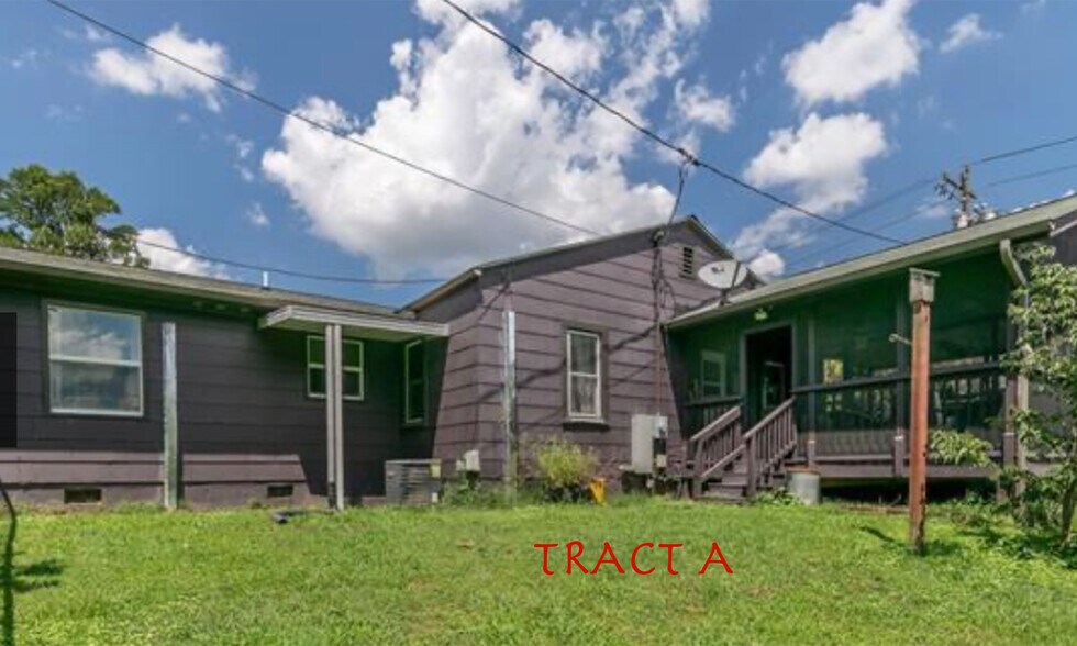 More Photos Of 307-321 S Washington St, Hendersonville Land For Lease