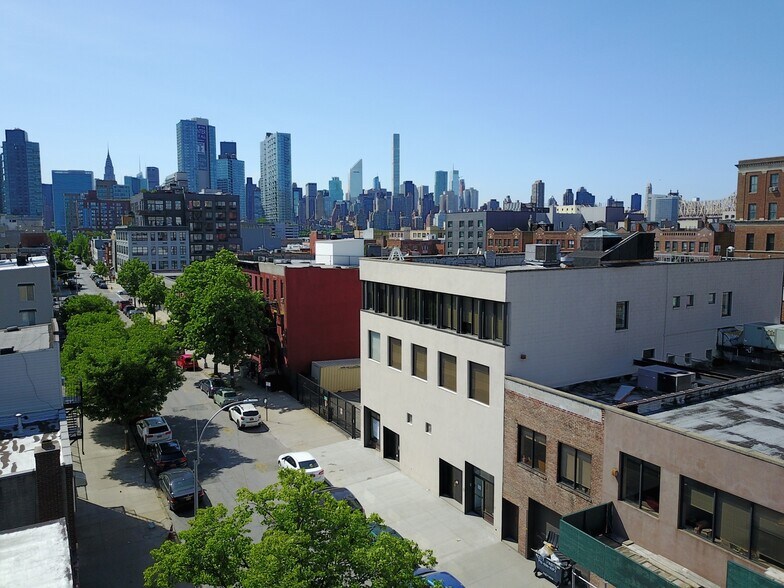 Primary Photo Of 1143-1147 47th Ave, Long Island City Showroom For Lease
