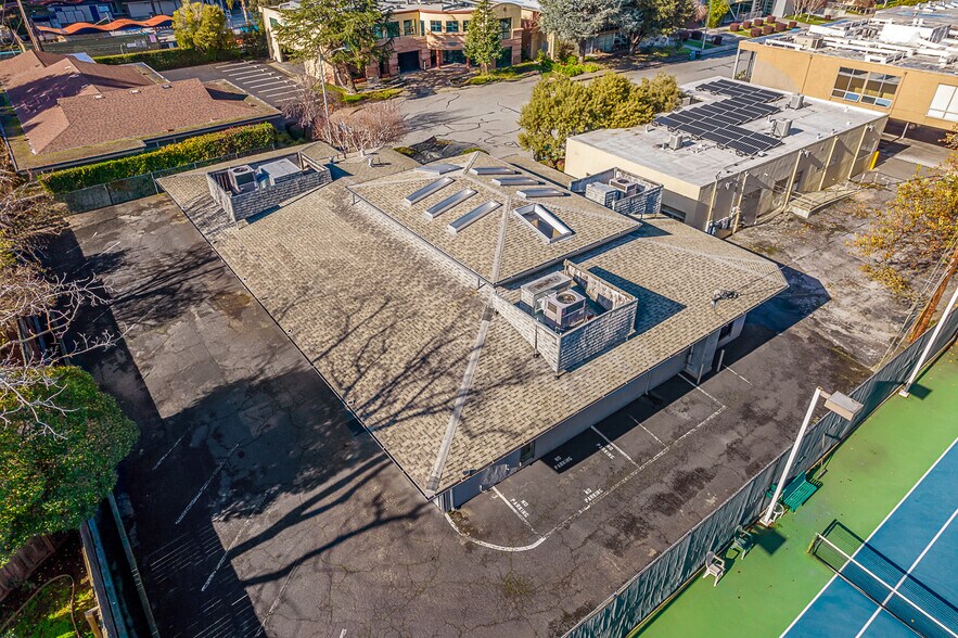 More Photos Of 2075 Pioneer Ct, San Mateo Medical For Lease