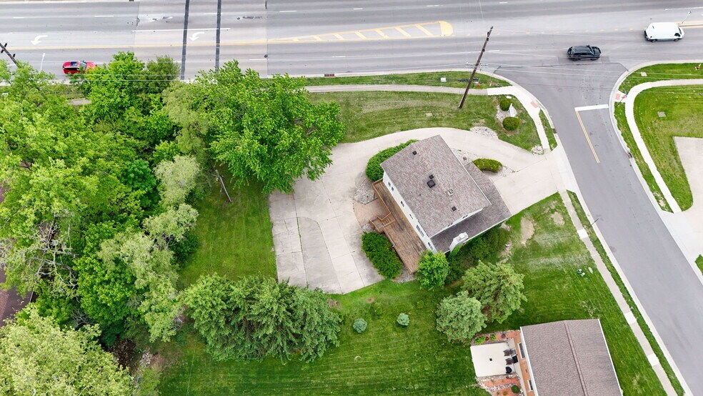 More Photos Of 10 Fairway Dr, Springboro Office Residential For Sale