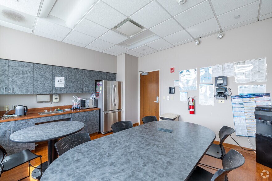 More Photos Of 14-01 Broadway, Fair Lawn Medical For Lease