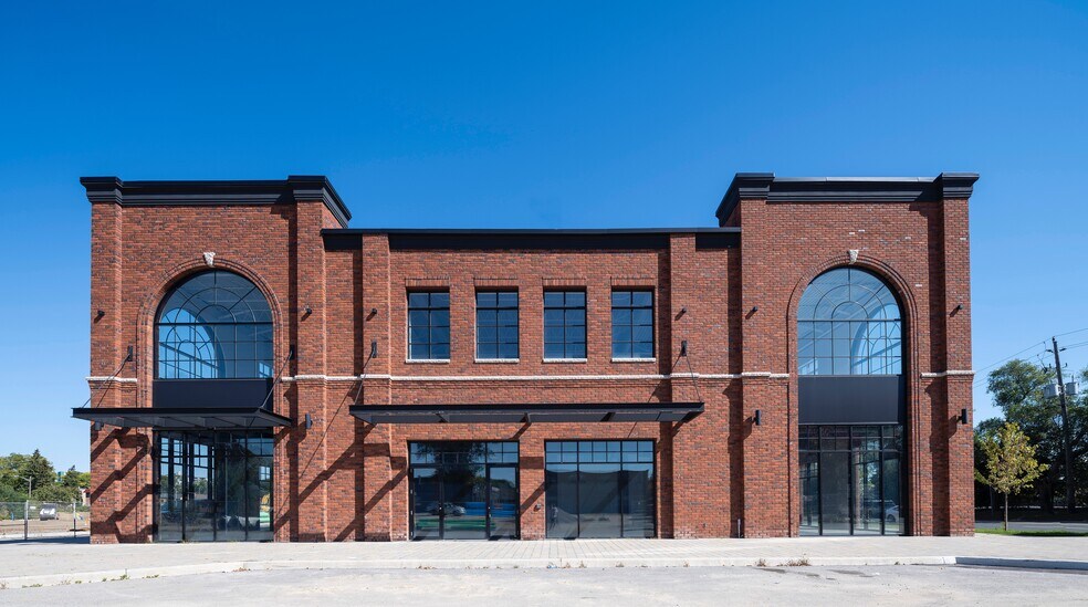 More Photos Of 2650 St Clair Av W, Toronto Freestanding For Sale