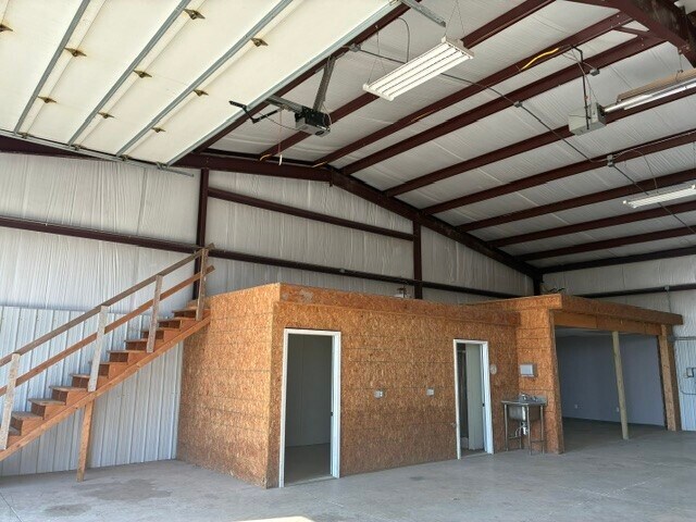More Photos Of 508 E Morgan St, Mc Lean Industrial For Sale