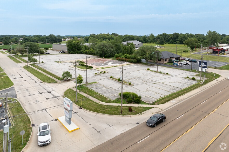 More Photos Of 4390 N Illinois St, Swansea Land For Sale
