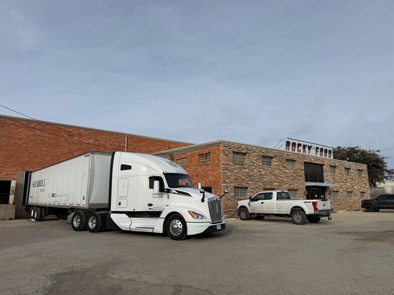 More Photos Of 3411 W Industrial Ave, Midland Distribution For Sale