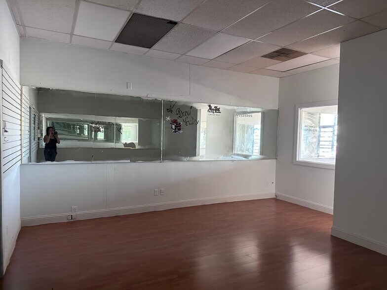 More Photos Of 4018-4026 W Camp Wisdom Rd, Dallas General Retail For Lease
