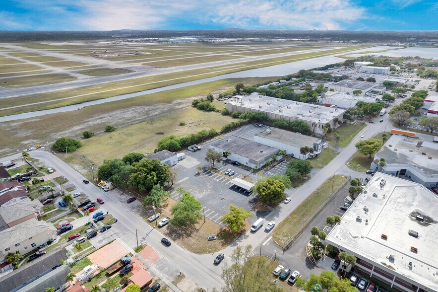 More Photos Of 4790 NW 157th St, Miami Gardens Unknown For Lease