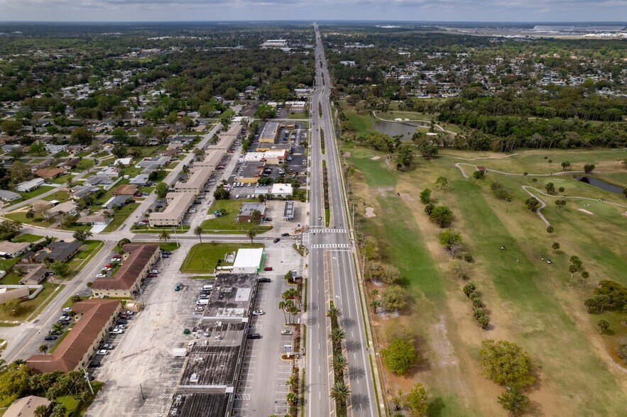 More Photos Of 599 Beville Rd, Daytona Beach General Retail For Sale