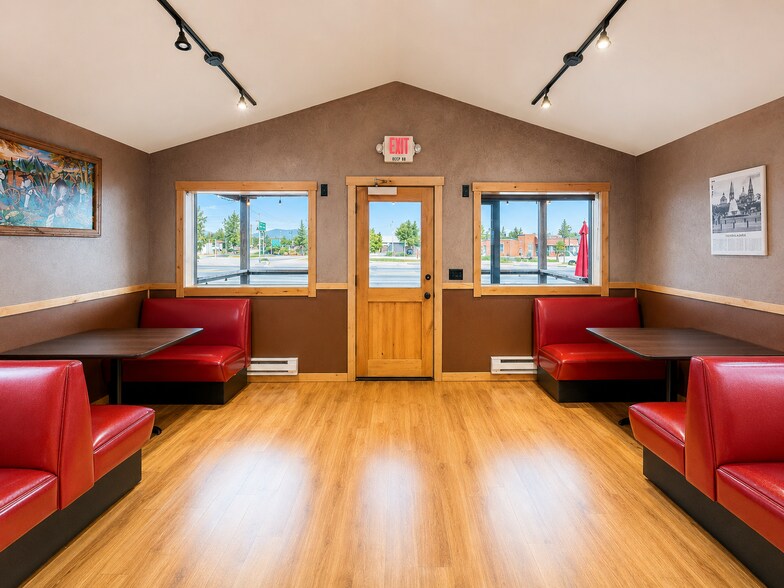 More Photos Of 20 N Main St, Victor Flex For Lease