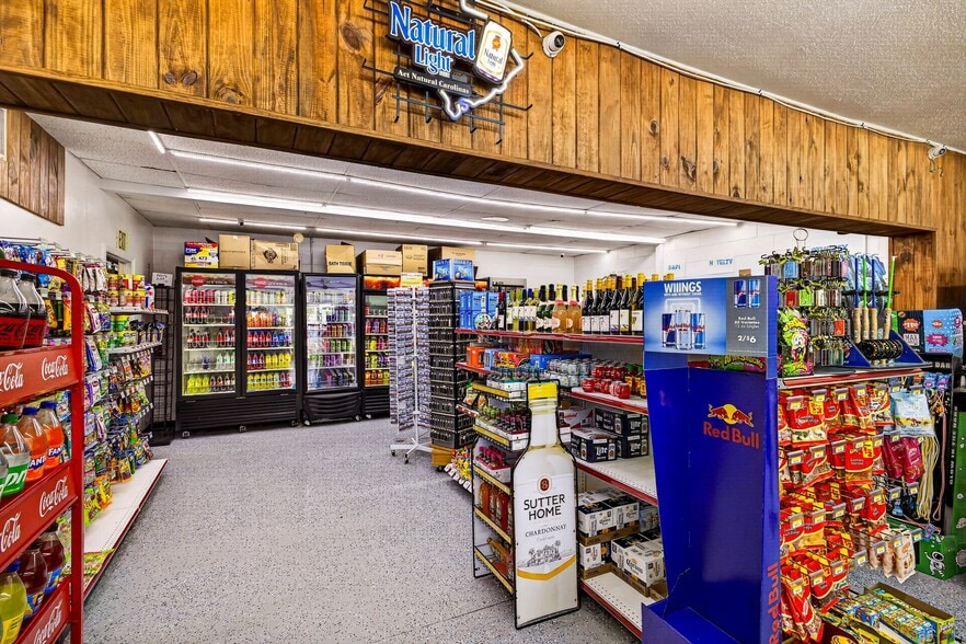 More Photos Of 6118 W Jim Bilton Blvd, Saint George Convenience Store For Sale