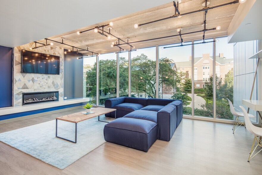 More Photos Of 532 E College Ave, State College Apartments For Lease