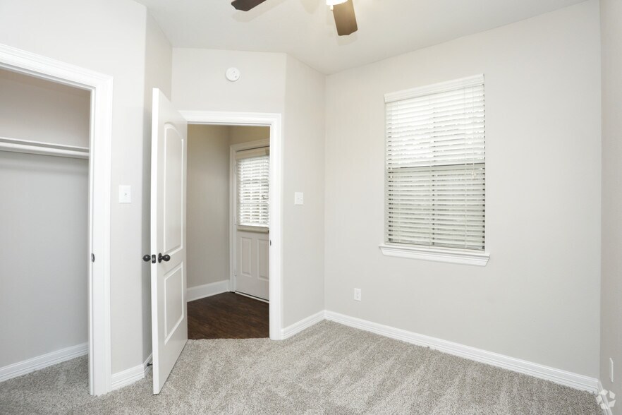 More Photos Of 14827 Mittlestedt Champions Dr, Houston Apartments For Sale