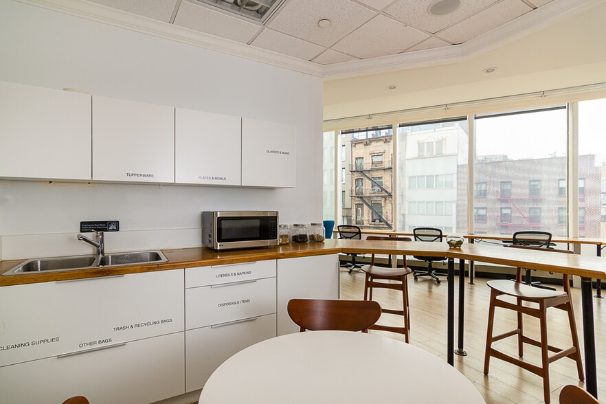 More Photos Of 8 Catherine St, New York Loft Creative Space For Sale