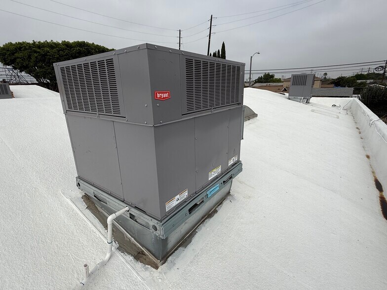 More Photos Of 3605 E 8th St, Los Angeles Distribution For Lease