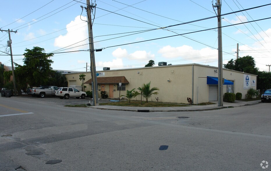 Primary Photo Of 100 SW 15th St, Fort Lauderdale Warehouse For Lease