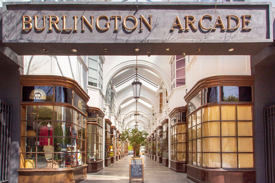 Primary Photo Of 380 S Lake Ave, Pasadena Storefront Retail Office For Lease