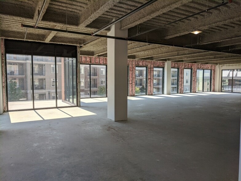 More Photos Of W 87th St Pky @ Renner Blvd, Lenexa Unknown For Lease