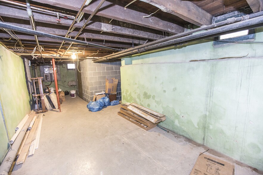 More Photos Of 731 Washington St, Reading Multifamily For Sale