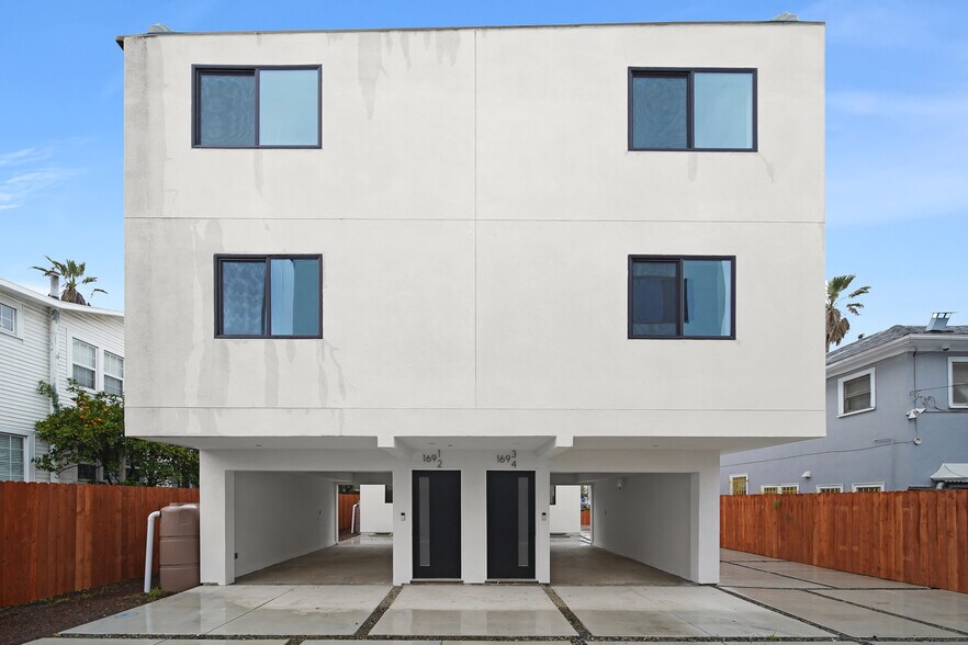 More Photos Of 171 S Hoover St, Los Angeles Apartments For Sale