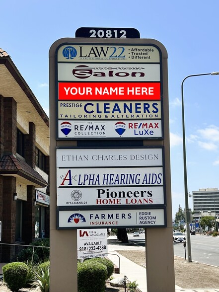 More Photos Of 20812 Ventura Blvd, Woodland Hills Storefront For Lease