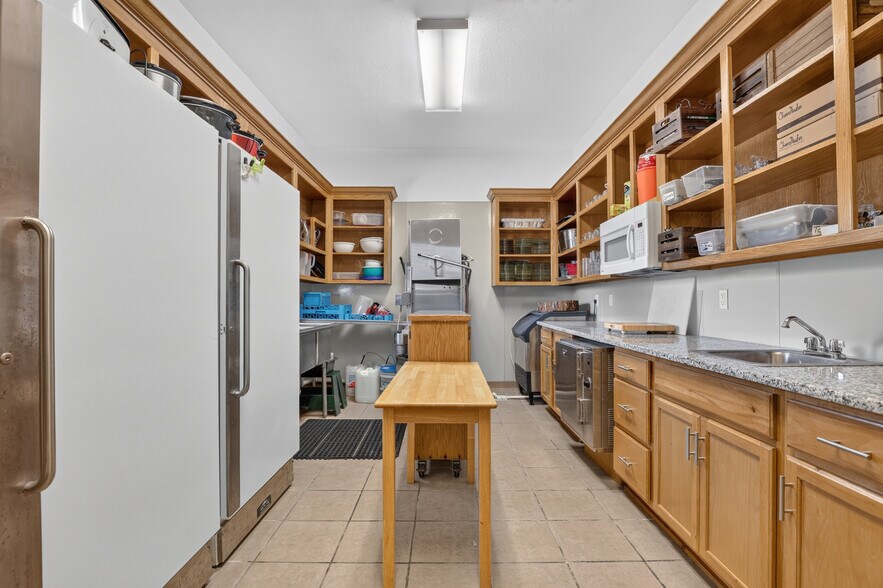 More Photos Of 33429 NCR 3270 Rd, Davis Lodge Meeting Hall For Sale