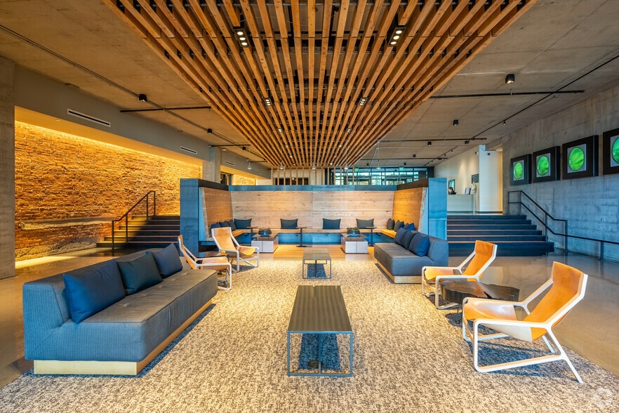 More Photos Of 450 Alaskan Way S, Seattle Coworking Space