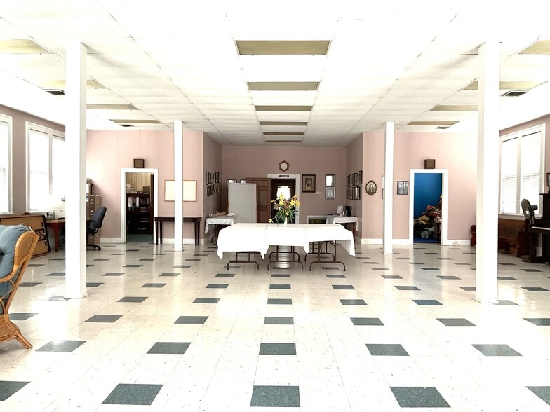 More Photos Of 101 Main St, Henderson Religious Facility For Sale