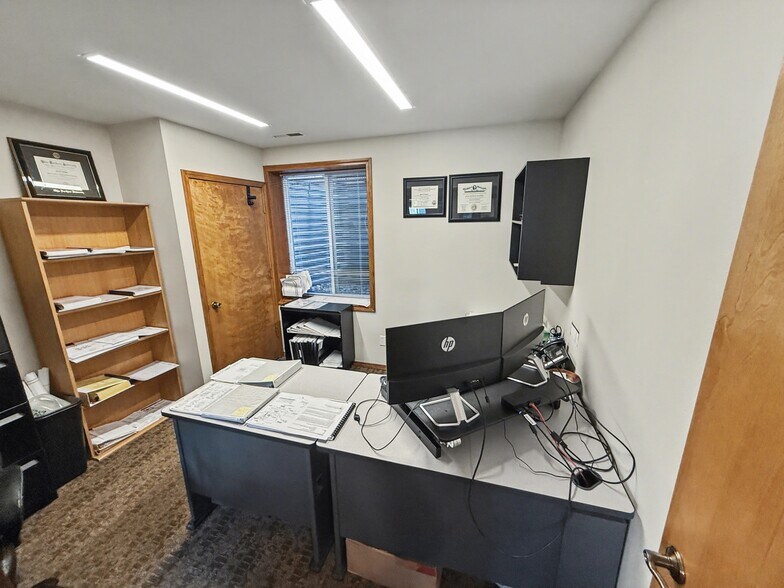 More Photos Of 1038 W Davidson Ave, Coeur d'Alene Office For Sale