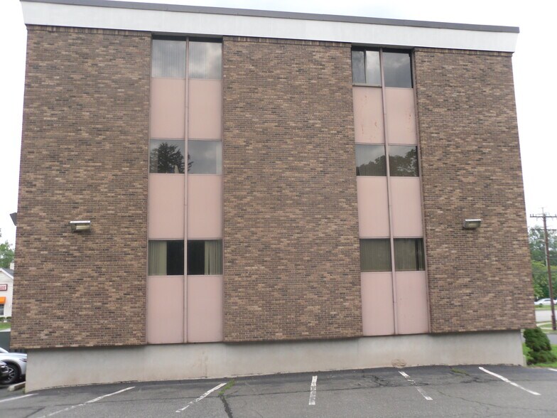 More Photos Of 415 Silas Deane Hwy, Wethersfield Office For Lease