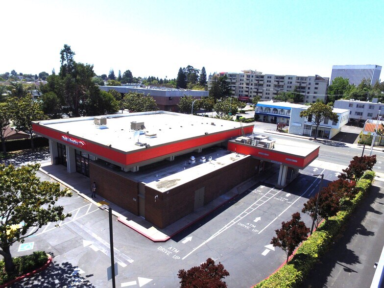 More Photos Of 1253 A St, Hayward Bank For Sale