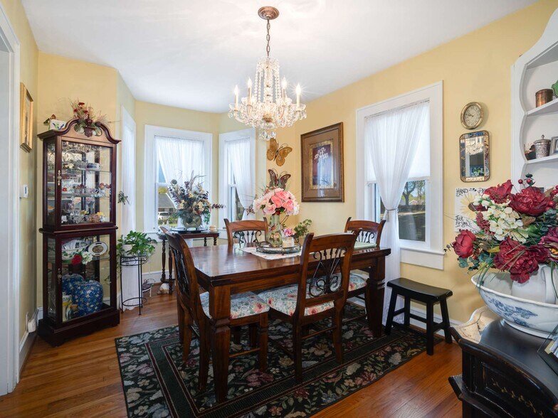 More Photos Of , Lewisburg Specialty For Sale