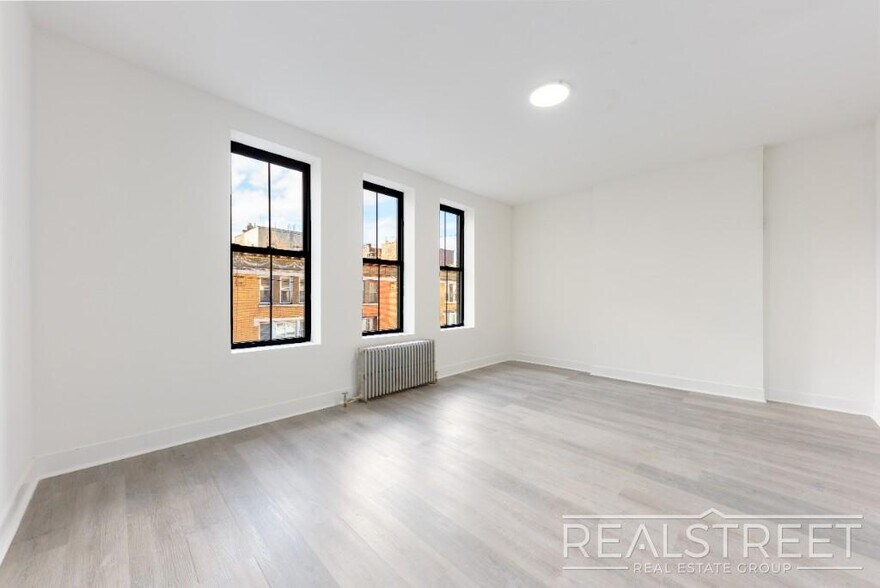 More Photos Of 15 Washington Ter, New York Apartments For Sale
