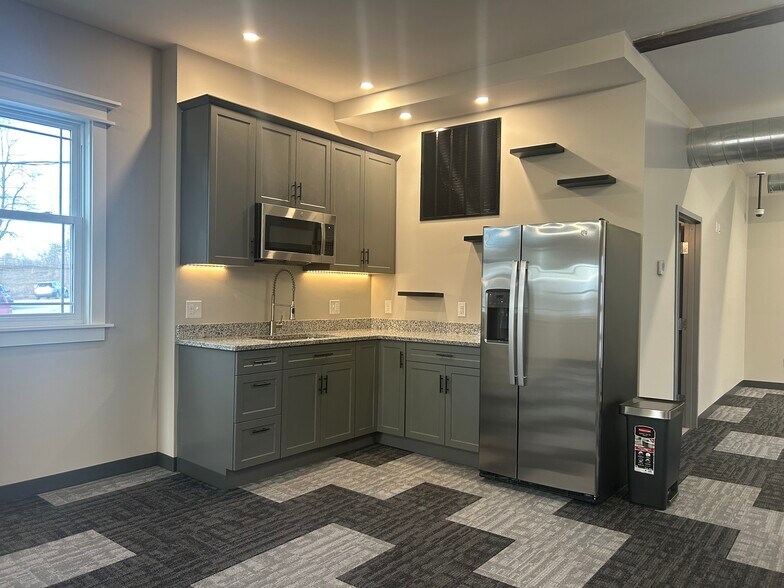 More Photos Of 15 Central St, Hudson General Retail For Lease