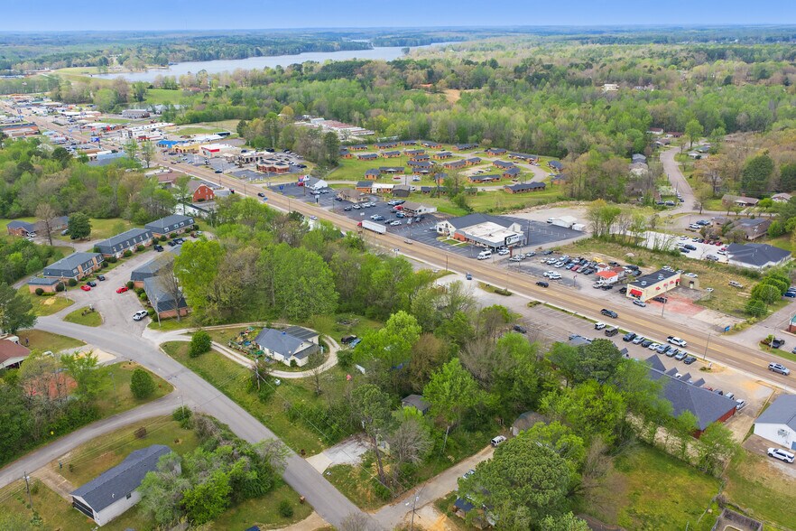 More Photos Of 252 N Main St, Lexington Multifamily For Sale