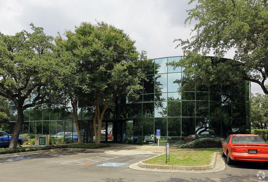 More Photos Of 4242 Medical Dr, San Antonio Medical For Sale