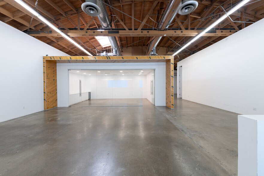 More Photos Of 6006 Washington Blvd, Culver City Loft Creative Space For Sale