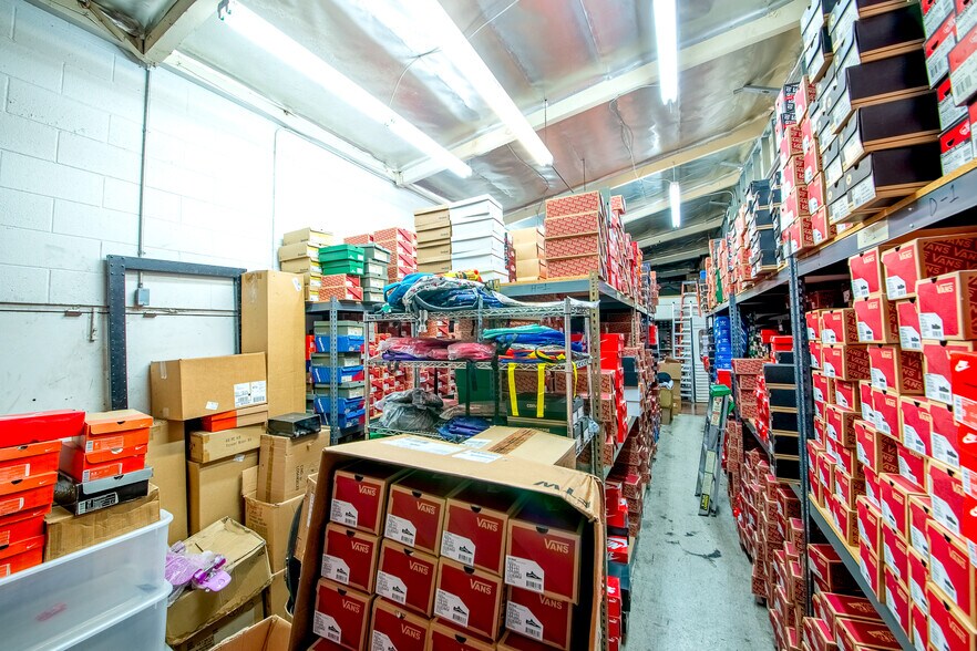 More Photos Of 333 S Brookhurst Rd, Fullerton Freestanding For Sale