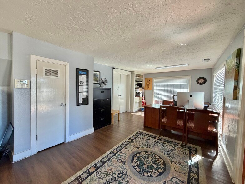 Primary Photo Of 1605 Capitola Rd, Santa Cruz Office For Lease