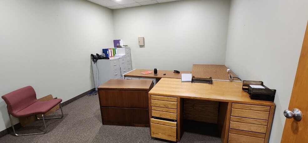 More Photos Of 29 Kripes Rd, East Granby Light Manufacturing For Lease