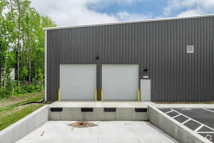 More Photos Of 324 E St, Hampton Industrial For Sale