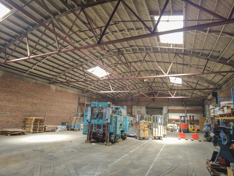 More Photos Of 530 E Market St, Stockton Flex For Sale