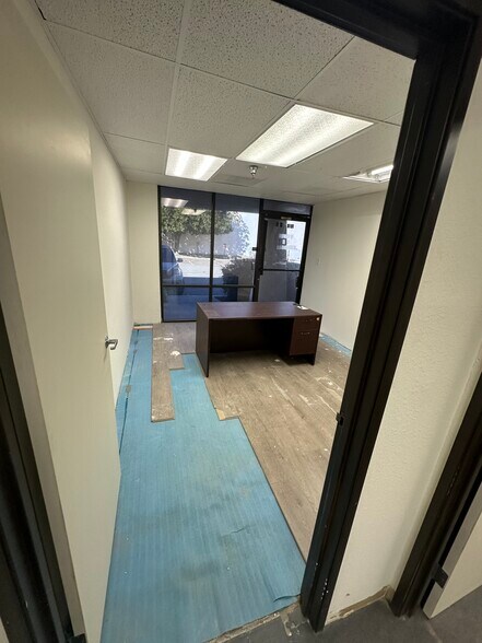 More Photos Of 1215 W Pomona Rd, Corona Light Manufacturing For Lease