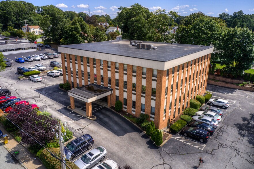More Photos Of 1150 New London Ave, Cranston Office For Lease