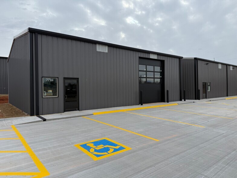 Primary Photo Of 7716 NW 81st Cir, Oklahoma City Warehouse For Sale