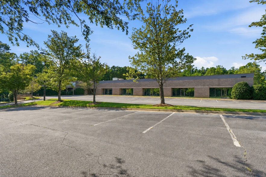 More Photos Of 1100 Old Ellis Rd, Roswell Loft Creative Space For Sale