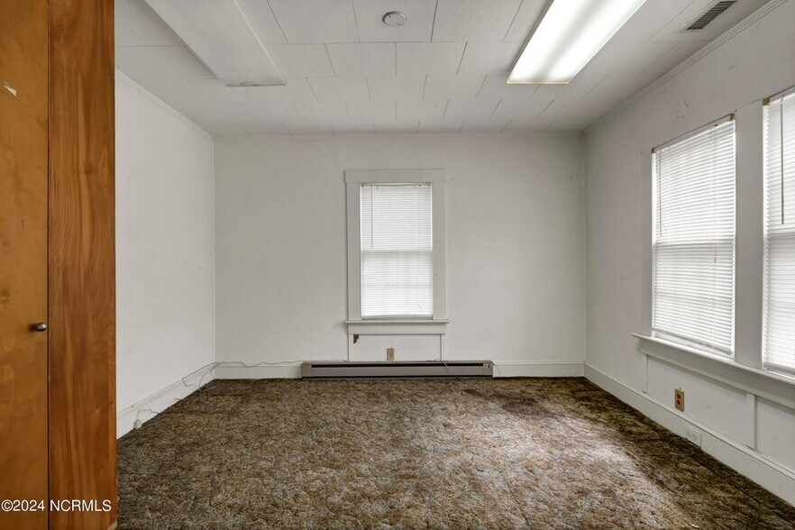 More Photos Of 5011 Wrightsville Ave, Wilmington Office For Sale