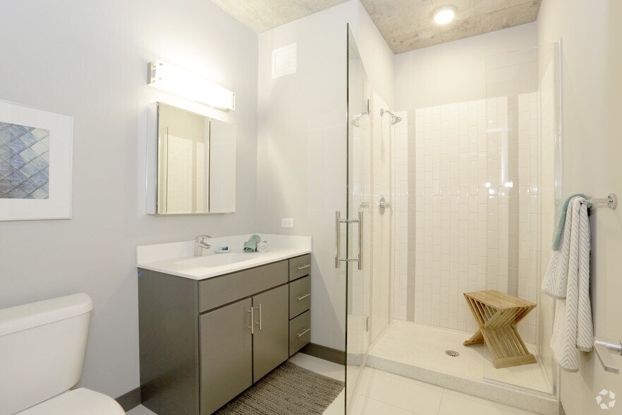 More Photos Of 215 W Lake St, Chicago Apartments For Lease