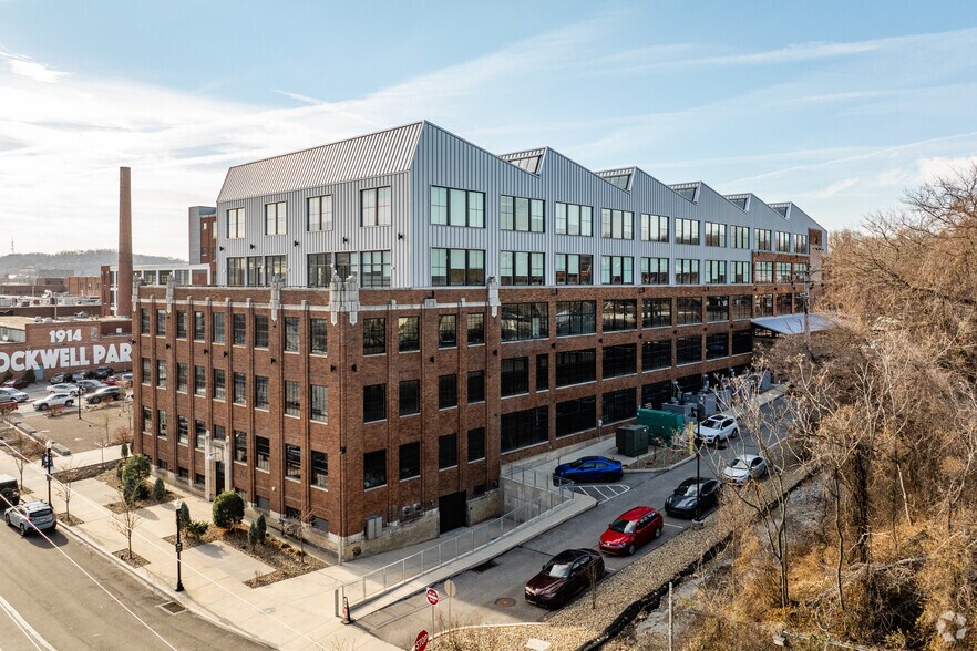 More Photos Of 7514 Thomas Blvd, Pittsburgh Office For Lease
